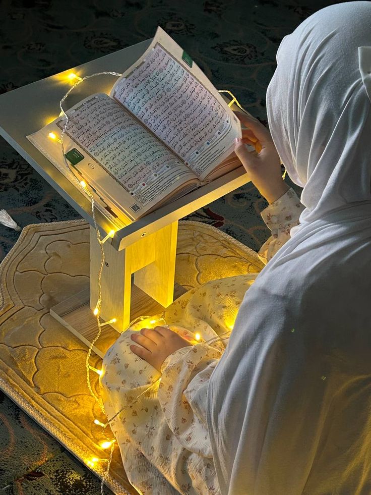 Hal-hal yang Tidak Boleh Dilakukan Saat Membaca Al-Qur’an